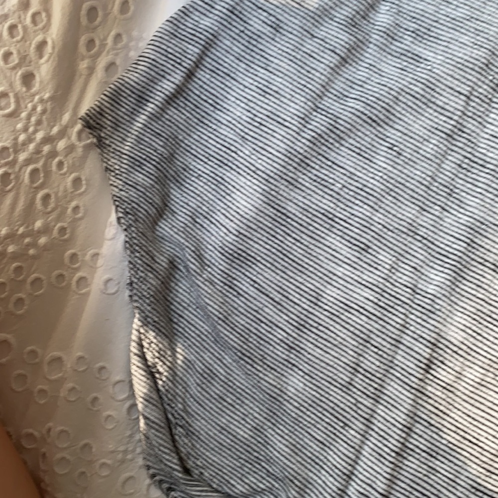 Striped Rounded Old Navy Tank - Picture 4 of 4
